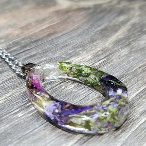 Dried Oregon Wildflower Necklac, Botanical Jewelry